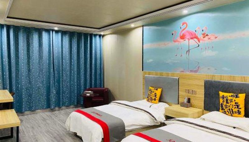 Camera - Junyi Hotel Chain (Golmud Railway Station 109 National Highway Branch)