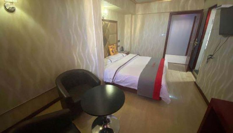 Camera - Junyi Hotel Chain (Golmud Railway Station 109 National Highway Branch)