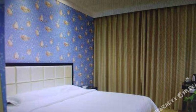 Pokój typu business - JINTA HOTEL