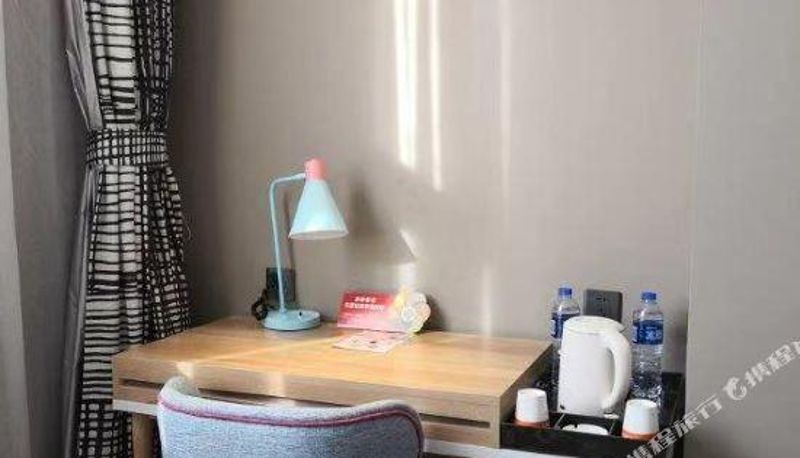 Vista interna - Home Inn (Ststion Road Kaiyuan Plaza)