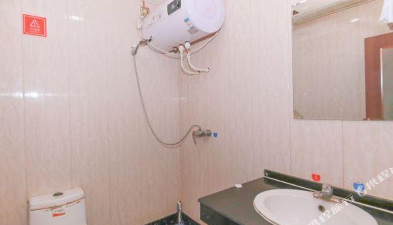 Camera - Dulan West Hotel