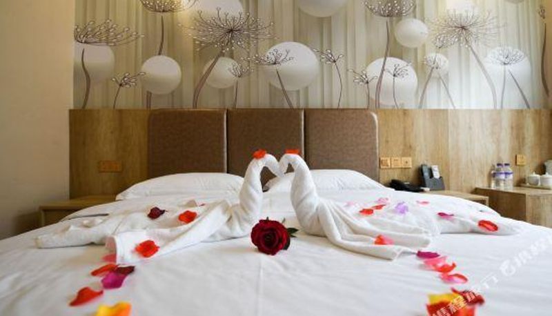 Camera - Shenggaoyun Hotel