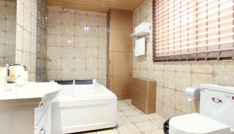 Zimmer - Yeer Couples Theme Hotel