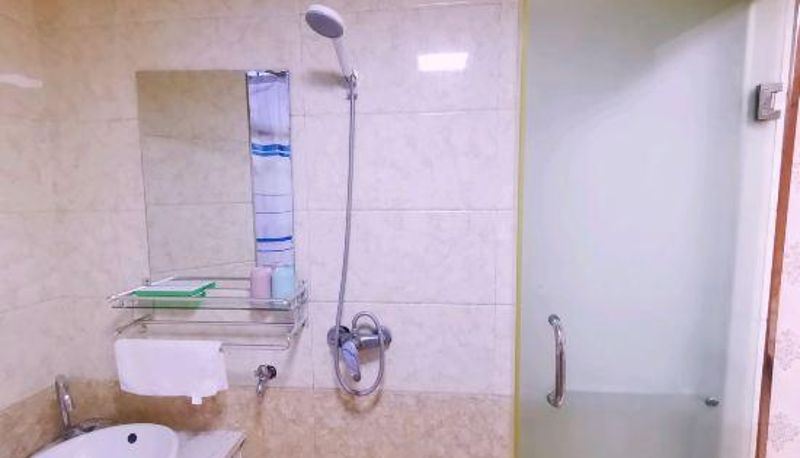 Zimmer - YinChuan Wei8 Motel