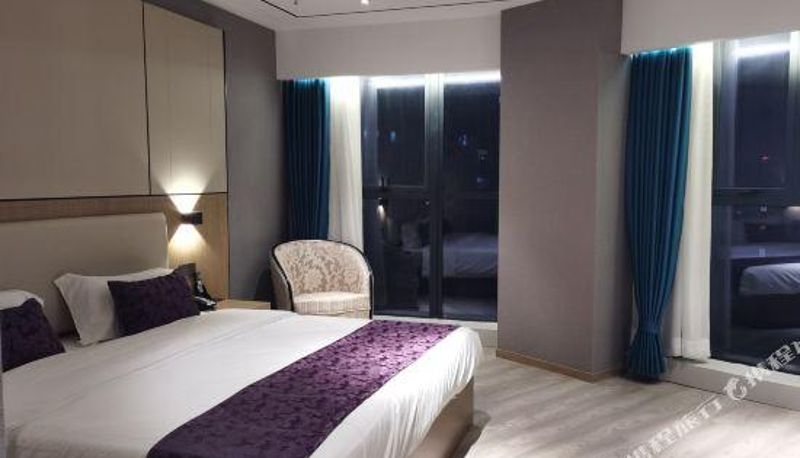 Camera - Nantong Yipinju Hotel