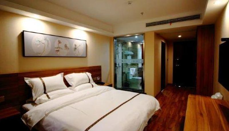 Camera - Leaf Boutique Hotel