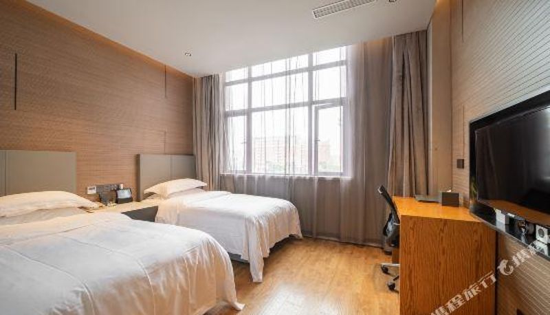 Camera - WD Hotel (Nantong Commercial Pedestrian Street)