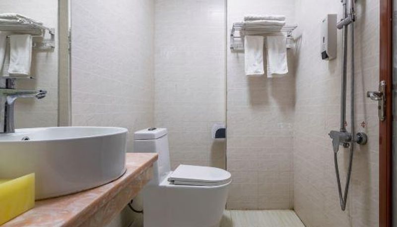 Zimmer - Jiahua Business Hotel (Danzhou Summer Plaza Store)