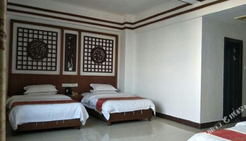 Zimmer - Jinfulong Business Hotel