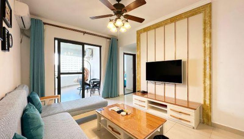Pokój z balkonem - Qinhai Hotel Apartment(Nanshan Temple Yazhou Bay Science and Technology City Store)