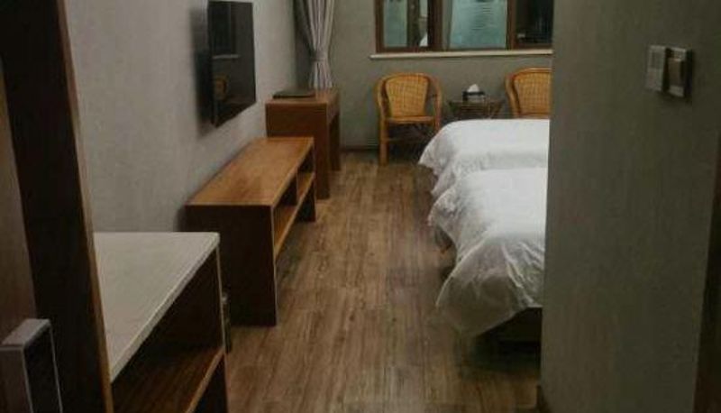 Camera business - Shi Dun Hotel