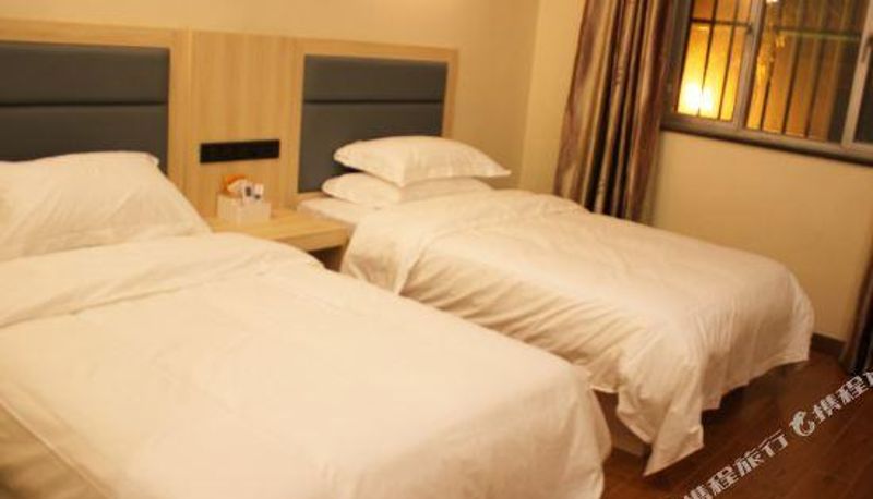 Camera - Turpan Zhenpin Hotel
