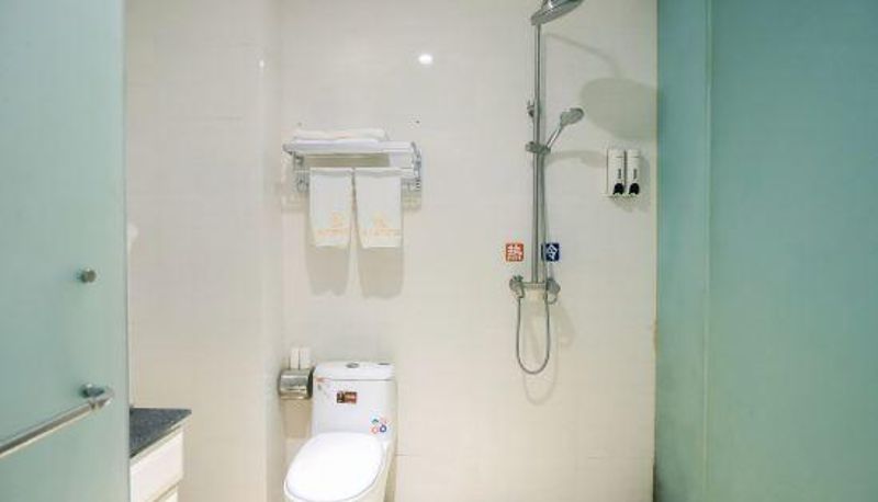 Camera - Xinyuan Business Hotel