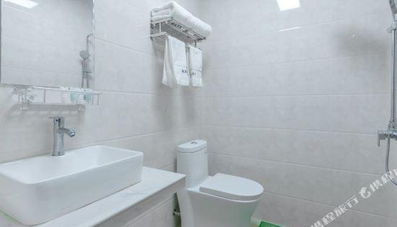 Camera business - Kunming Hanggang Hotel (Kunming Changshui Airport)