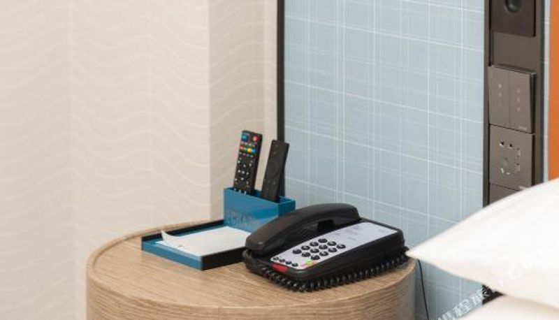Zimmer - Yishang Hotel (Guangzhou Huadu Sunac Business College)