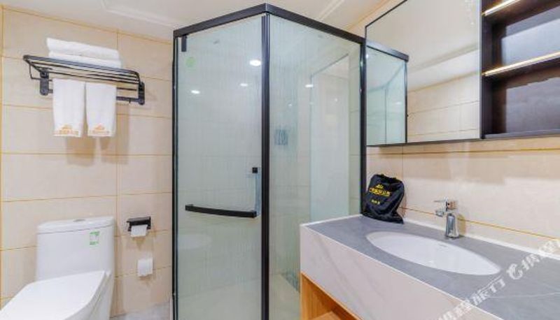 Camera business - No.1 Apartment (Guangzhou Luogang Agile Plaza Shuixi Metro Station)