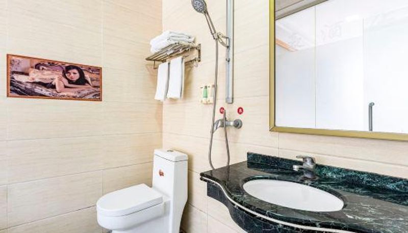 Camera - Guangzhou Jiahao Hotel (Shijing Metro Station)