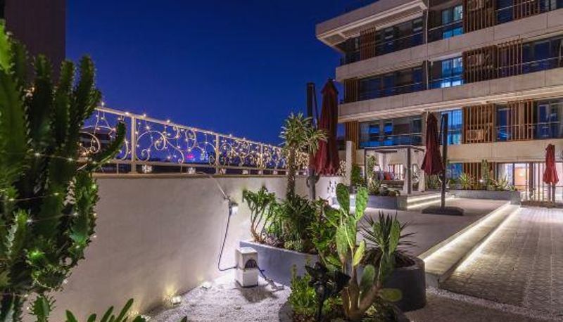 Camera - Fantasy Garden Hotel