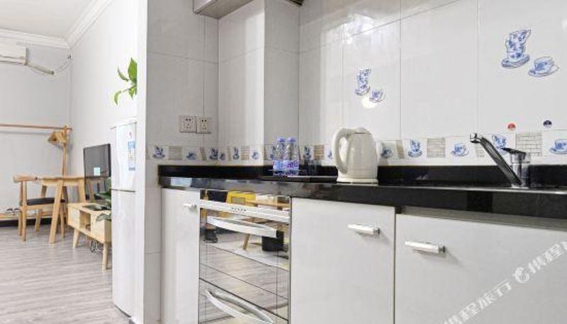 Camera con balcone - Yunman Qingju Hotel Apartment (Guangzhou Weinan University)