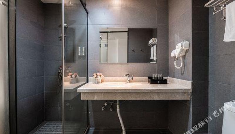 Camera - Lvyuan Boutique Hotel (Guangzhou Tianhe Wisdom City Metro Station)