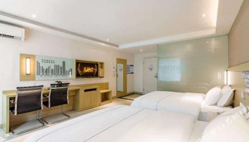Kamer - Sainan Hotel (Guangzhou Tongde weijulong subway station)