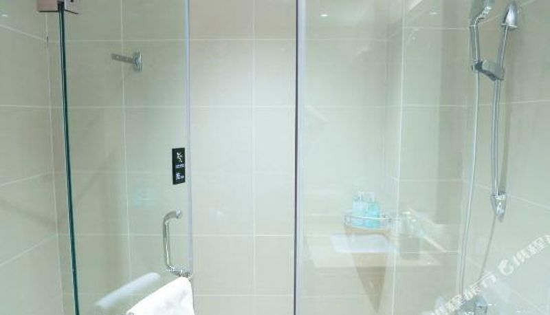 Business-kamer - Chengshibianjiezhuhaijinwanjichangjilindaxuedian