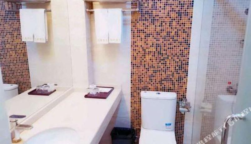 Camera - Yuehu Bay Hotel (Zhuhai Baiteng Lake)