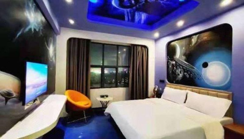 Camera - Feel Art Hotels