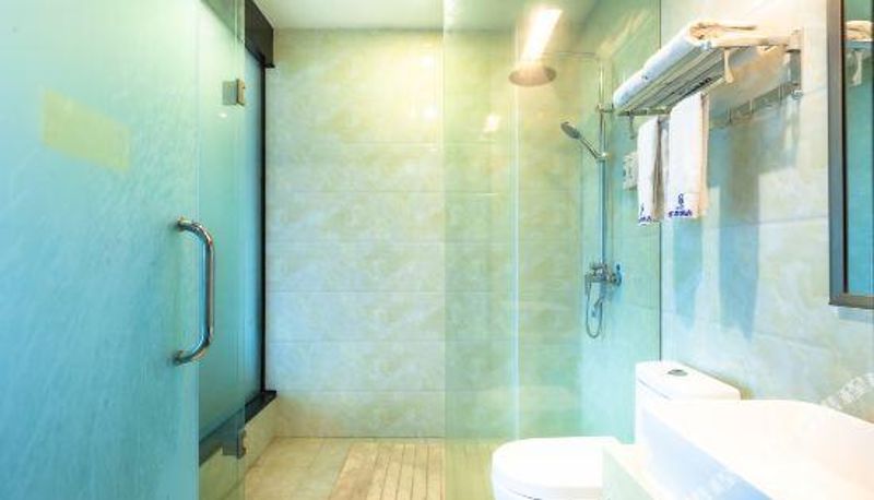 Camera - Dequn Hotel (Shenzhen Pingdi Yicheng PARK Wal-Mart Store)