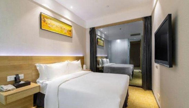 Camera - Shenzhen)  Yantian District GreenTree Alliance Hotel(Dameisha Hotel