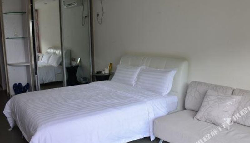 Zimmer mit Meerblick - Colorful Red Star Hotel