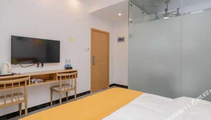 Habitación - Need You  HOTEL