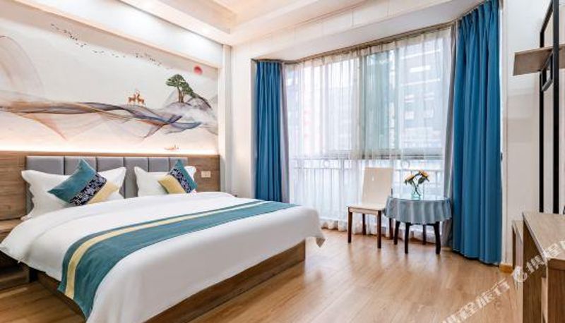 Camera - Happiness Hotel(Sichuan University Jiangan Campus Store)