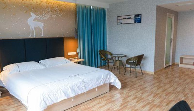 Zimmer - Junyi Hotel (Zhangjiajie Tianmenshan Cableway Station)