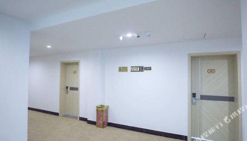 Vista interna - Qiandaohu Shanshui Hotel