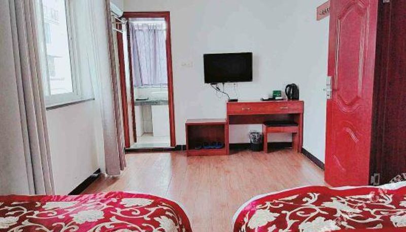 Camera - Week 8 Express Hotel (Huangshan Scenic Area Beidamen Branch)
