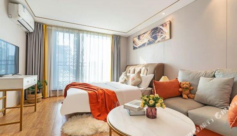 Camera - Vail · Great Screen Cinema Apartment (Longhu Bauhinia Tianjie Store)