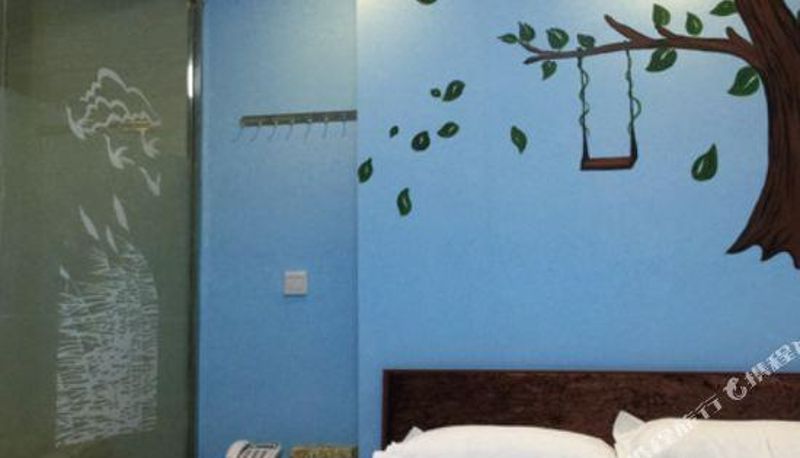 Zimmer - Aiqinhai Theme Hotel