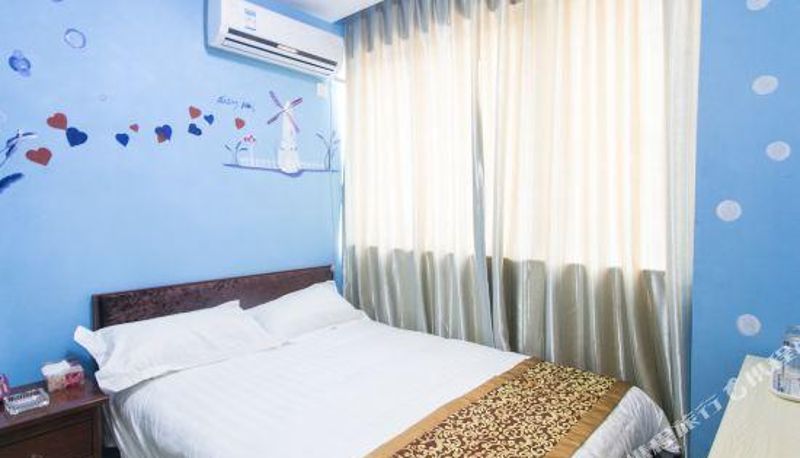 Camera - Aiqinhai Theme Hotel