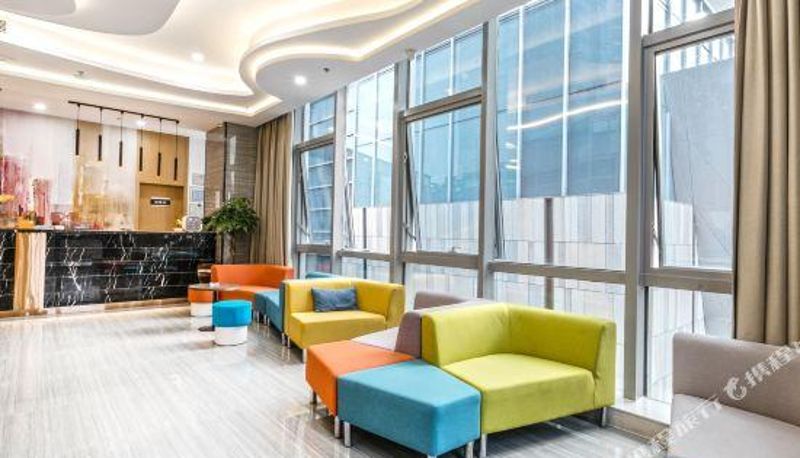 Recepcja - Beisi Hotel (Suzhou Lushanhu Subway Station)