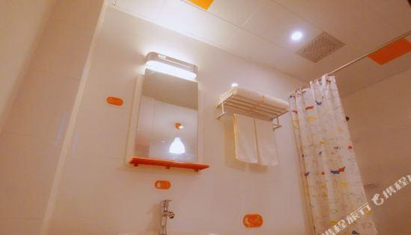 Camera - Pudding Hotel (Suzhou Shi Road Guangji South Road Subway Station)