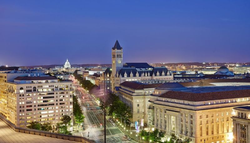 Area esterna dell'hotel - InterContinental Hotels THE WILLARD WASHINGTON D.C. by IHG