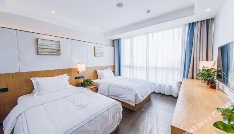 Zimmer - Roland Jinyi Hotel