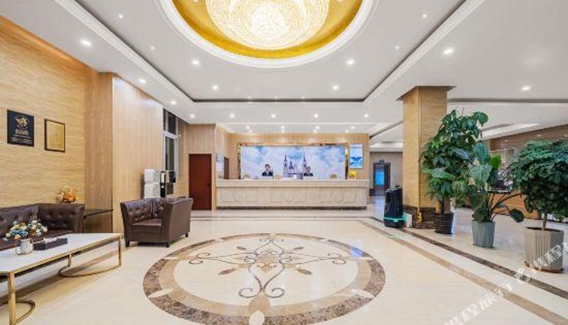 Recepción - Vienna 3 Good Hotel (Wuxi Railway Station Tianpeng Branch)