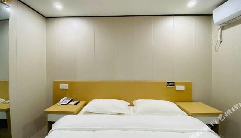 Zimmer - Orchid Star Select Hotel