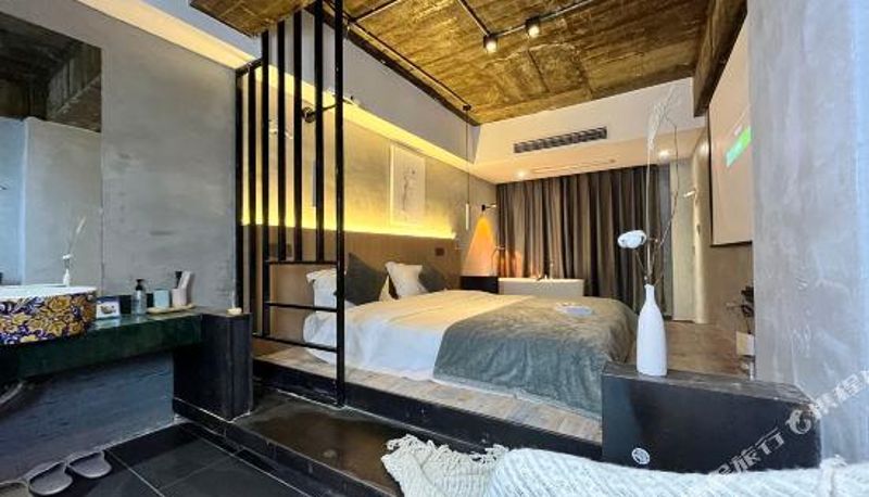 Zimmer - Bird's Nest Hotel (Nanjing Xinjiekou Zhangfuyuan Subway Station)