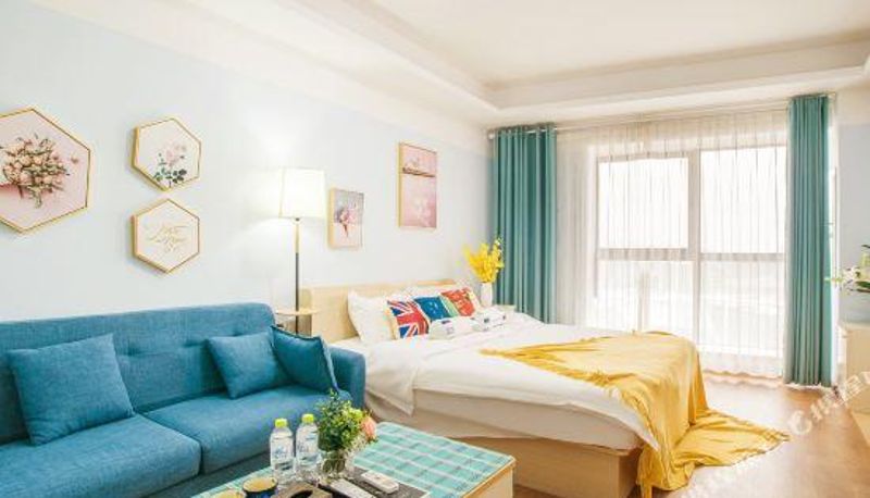 Camera - Yi su apartment (Qingdao petroleum university wuyue plaza store)