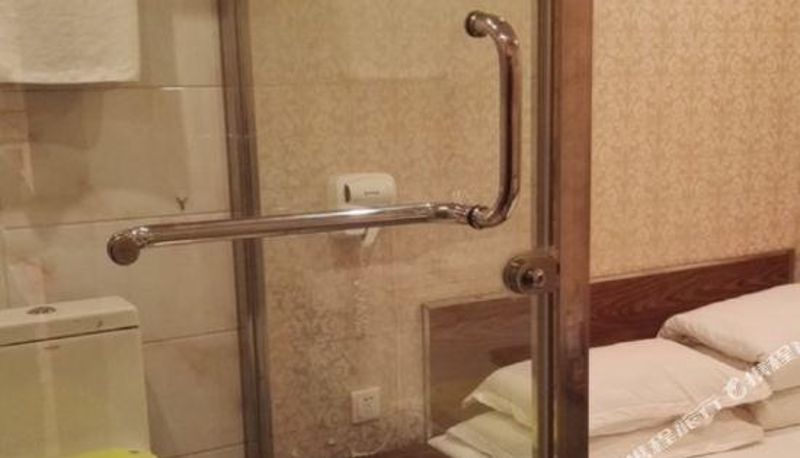 Zimmer - Yitian Fashion Hotel (Harbin Station North Square Central Street)