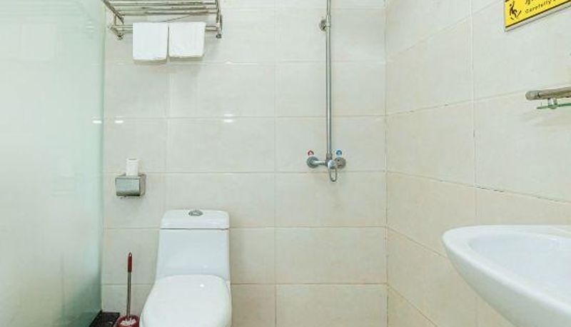 Chambre - Baokang Business Hotel (Dalian Development Zone Jinma Road)