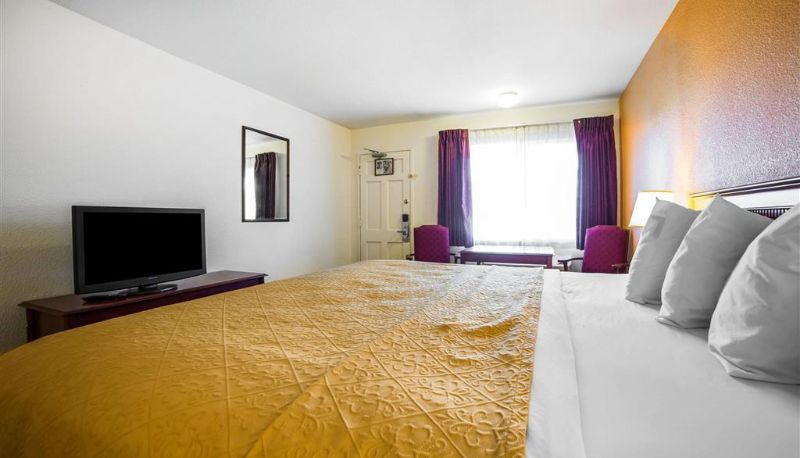 Room - Rodeway Inn Kingman Route 66